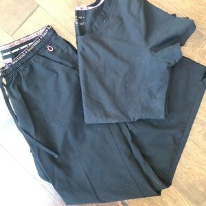 Heart soul Women’s M Scrub Set